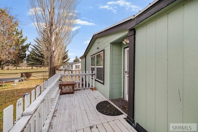 1720 Falcon Cir S, Pocatello, ID 83204 - photo 3