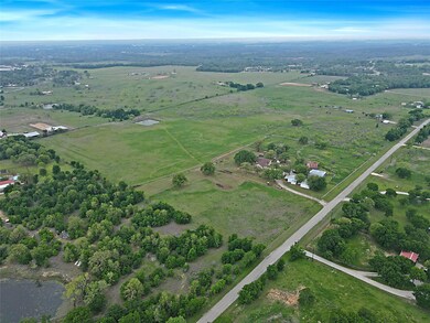 209 Dixie Rd, Hudson Oaks, TX 76087 - photo 4