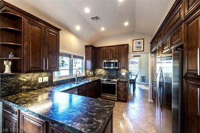 8267 Round Hills Cir, Las Vegas, NV 89113 - photo 4