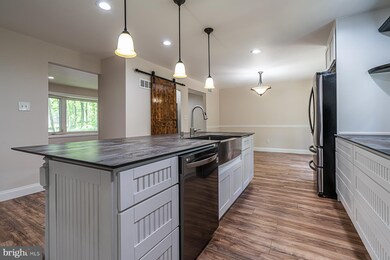 6611 Crown Ln, Zionsville, PA 18092 - photo 7