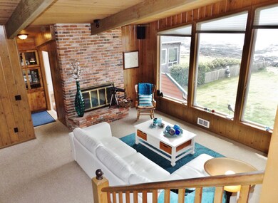 Vaulted Oceanview Living Room!2016