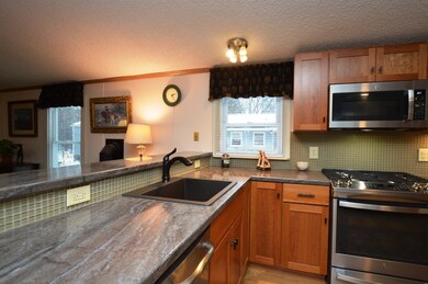 188 Penny Ln, Shelburne, VT 05482 - photo 6