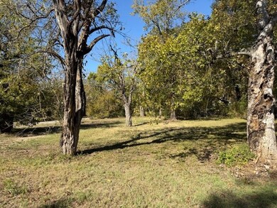 1207 Shiloh St, Paris, TX 75460 - photo 7