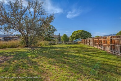 16_2011_Chickadee_Court016_mls