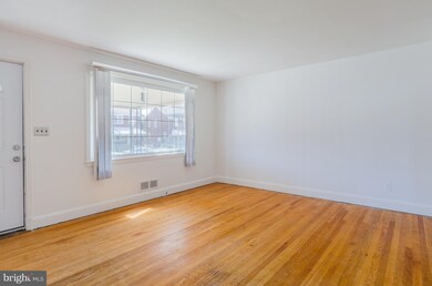 3418 Northway Dr, Parkville, MD 21234 - photo 5