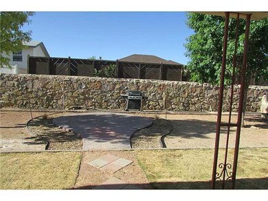 13916 Desert Song Dr, Horizon City, TX 79928 - photo 2