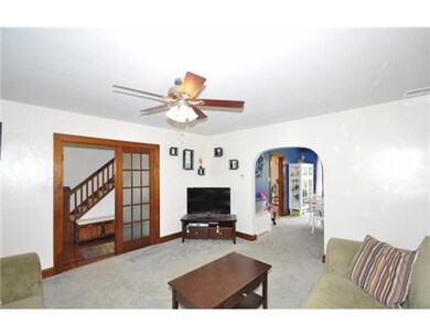 Living Room. Pocket Doors