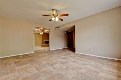 Living room 3