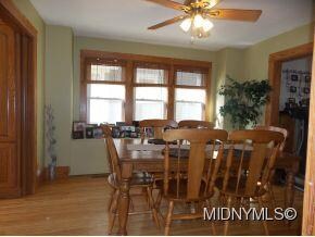 formal,open dining