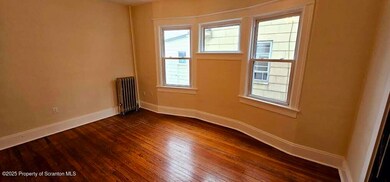 222 Prospect Ave unit 2nd floor, Scranton, PA 18505 - photo 6