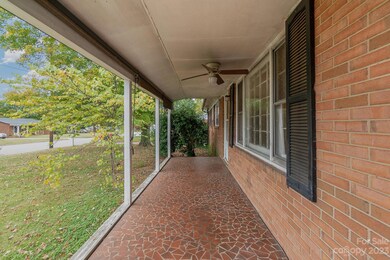 683 N Bost St, Statesville, NC 28677 - photo 2