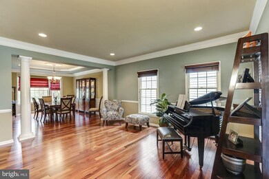 25295 Justice Dr, Chantilly, VA 20152 - photo 3