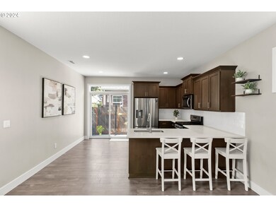 303 S Edwards St, Newberg, OR 97132 - photo 4