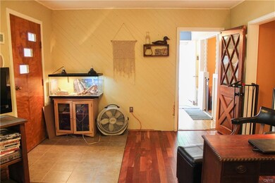 Here is the opposite end of the Family Room- the d