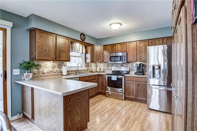 3417 Locust Ln, Eau Claire, WI 54703 - photo 3