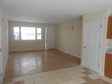 123 Bolz Rd, Carpentersville, IL 60110 - photo 3