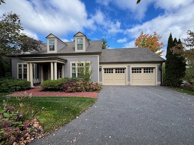 1 Pine Summit Cir, Weston, MA 02493 - photo 2