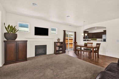 21235 Thornhill Lane-15