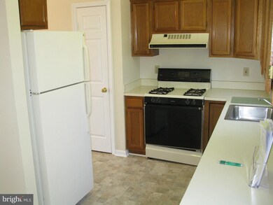 10407 Elders Hollow Dr, Bowie, MD 20721 - photo 4