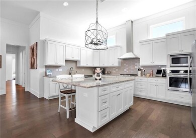 Fabulous kitchen with large island!