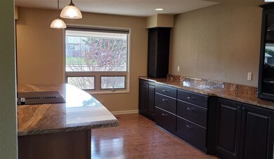 4002 W 18th Ave, Kennewick, WA 99338 - photo 5