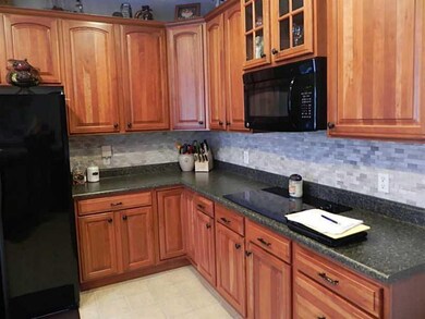 Kitchen. NEW BACKSPLASH