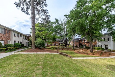 32-web-or-mls-2846 WALTON WAY #19 (c)-6383