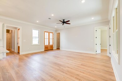 2 (2 of 31) Great Room