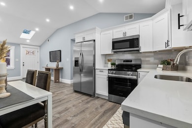 106 Hull St, Beverly, MA 01915 - photo 4