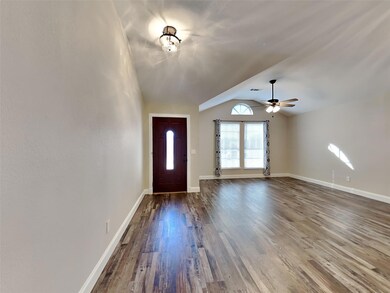 221 Lake Texoma Dr, Wylie, TX 75098 - photo 3