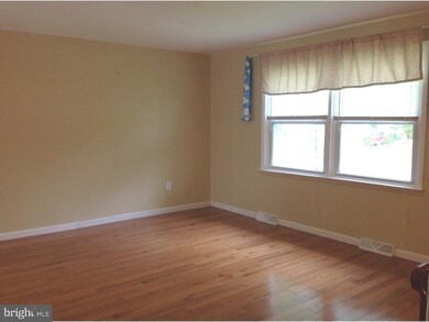 1421 N Wales Rd, North Wales, PA 19454 - photo 3