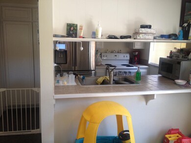 6027 H Kitchen