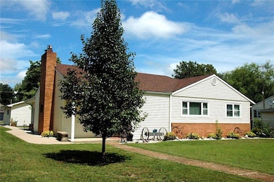 3105 Appleton Ave, Parsons, KS 67357 - photo 2