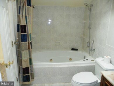 123 Martin Dr, Manassas Park, VA 20111 - photo 2