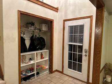 5519 N Deerfield Ct, Peoria, IL 61615 - photo 5