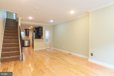 2043 Mountain St, Philadelphia, PA 19145 - photo 4