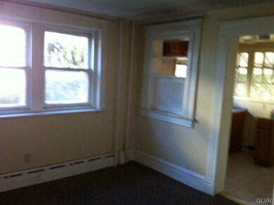 1638 W Walnut St, Allentown, PA 18102 - photo 7