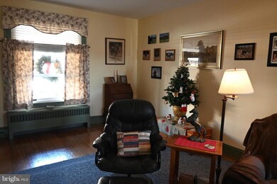 716 Juniper St, Quakertown, PA 18951 - photo 5