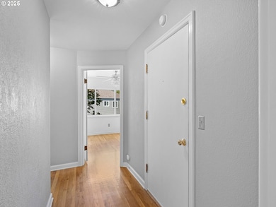 1415 NE 21st Ave unit 11, Portland, OR 97232 - photo 3