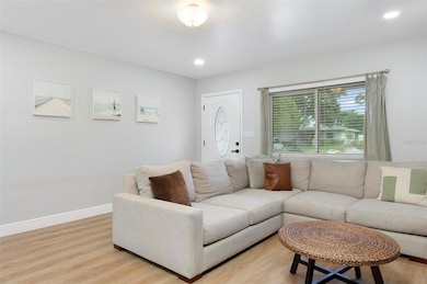 5840 Dartmouth Ave N, Saint Petersburg, FL 33710 - photo 6