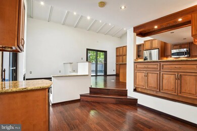 2425 Glade Bank Way, Reston, VA 20191 - photo 7