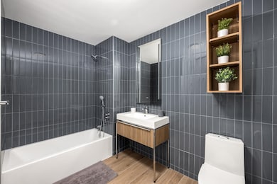 285 Broadway unit 815, Bayonne, NJ 07002 - photo 3