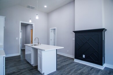 1429 W 4th St, Anderson, IN 46016 - photo 7