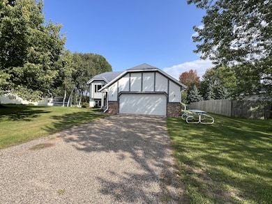 1433 Glenridge Dr, Prescott, WI 54021 - photo 3