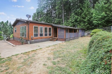 145 Timberline Dr, Castle Rock, WA 98611 - photo 2