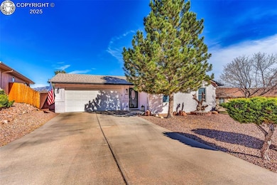 409 Washington St, Canon City, CO 81212 - photo 4