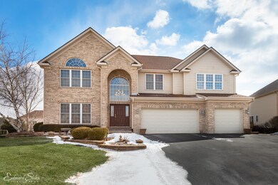 3641 Grayhawk Dr unit II, Algonquin, IL 60102 - photo 2