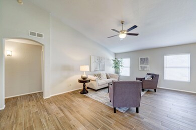 1038 E Hearne Way-6