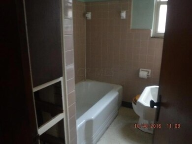 65 N Brinker Ave, Columbus, OH 43204 - photo 5