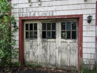 45 Lewiston St, Mechanic Falls, ME 04256 - photo 2